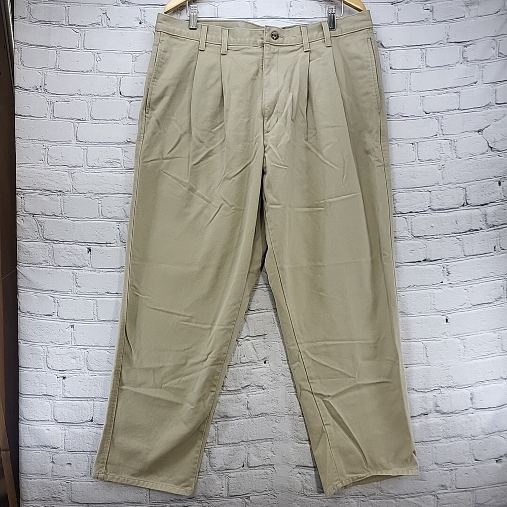 Vintage Eddie Bauer Khaki Pants Mens 38 X 30 Pleated Front Classic Straight